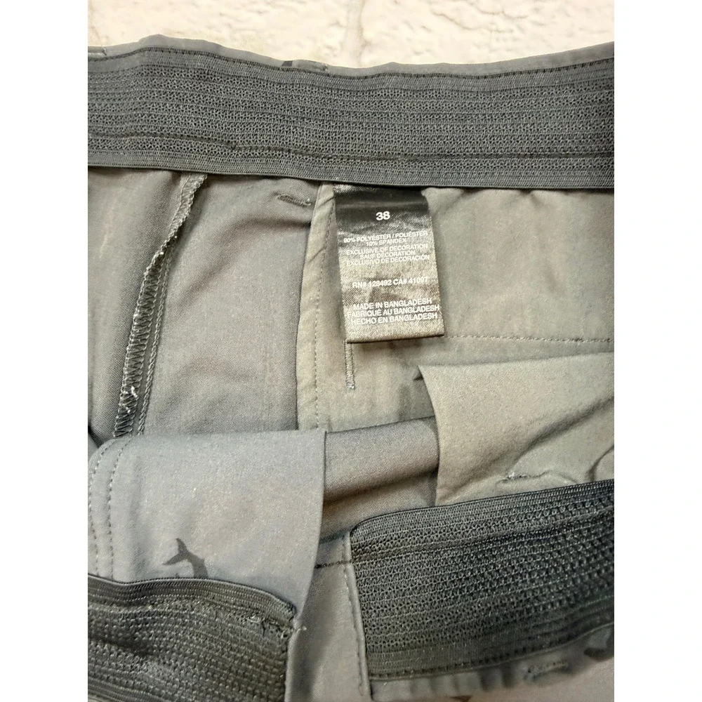 Greg Norman Golf Shorts Mens 38 Grey Excellent Shark Print Performance Stretch